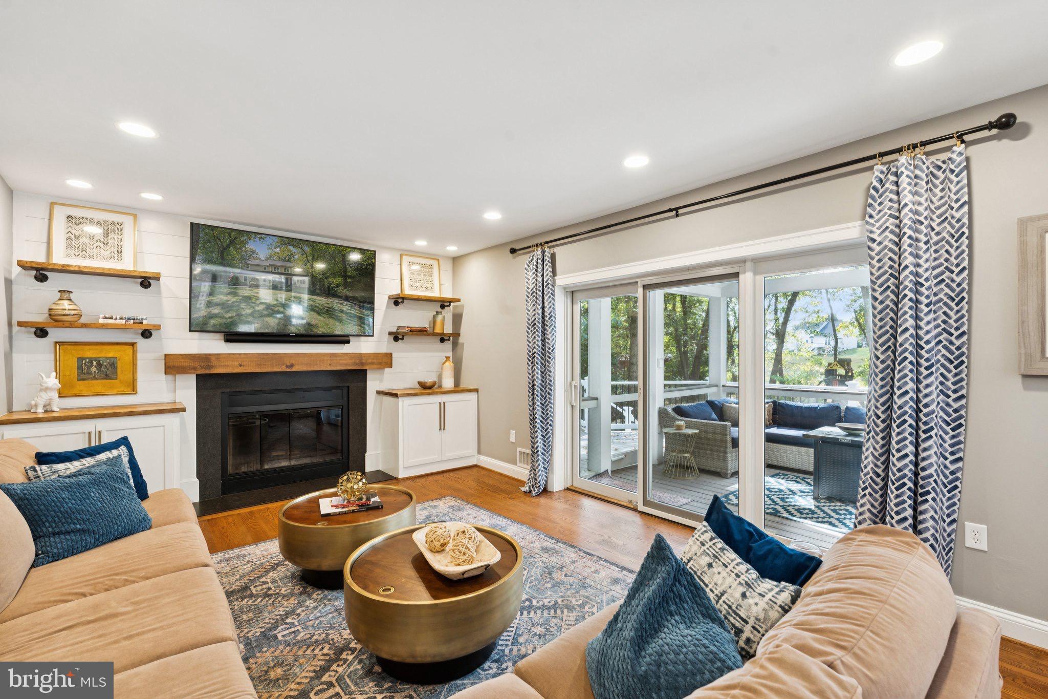 DARNESTOWN OUTSIDE - Residential