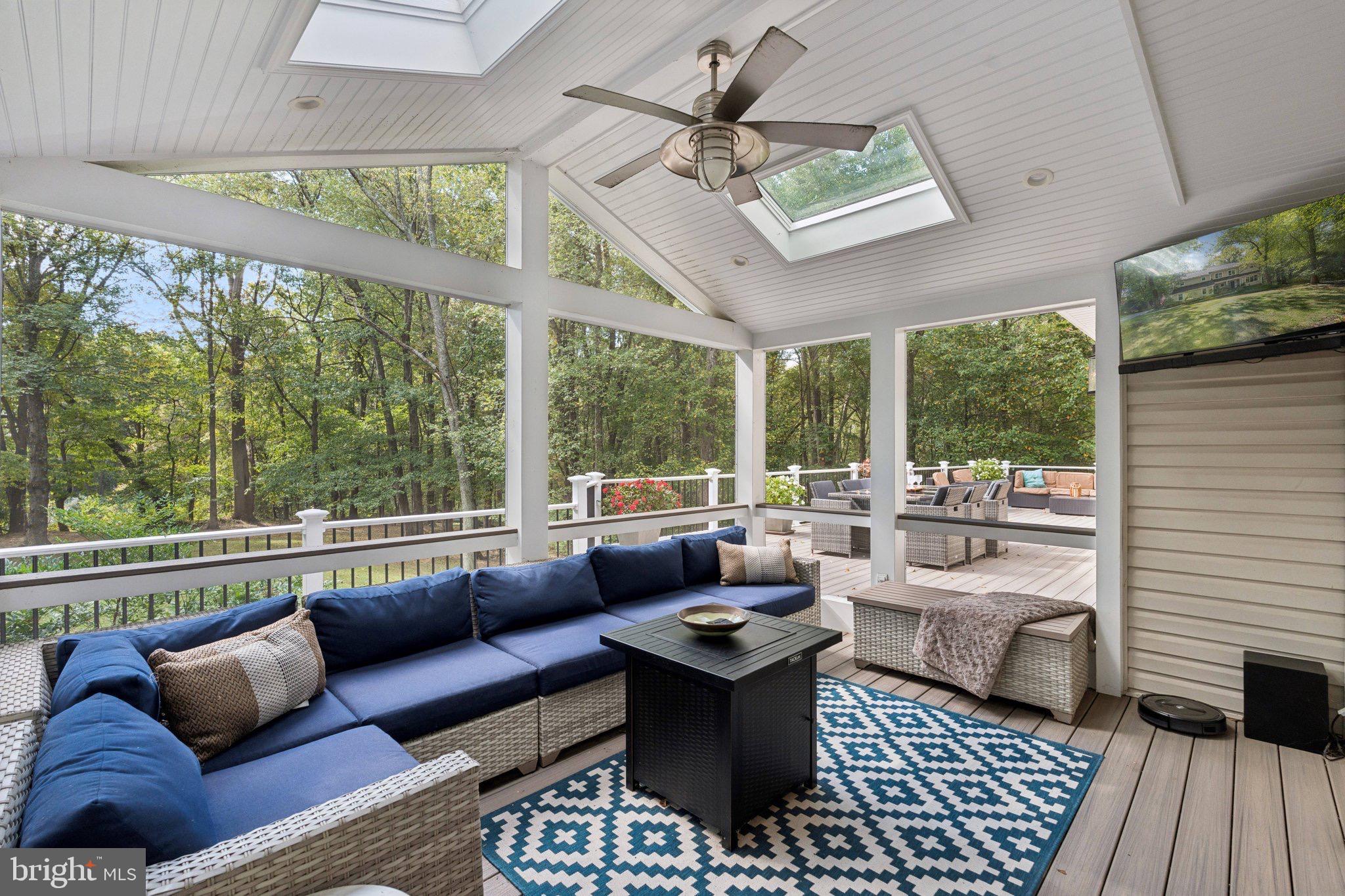 DARNESTOWN OUTSIDE - Residential