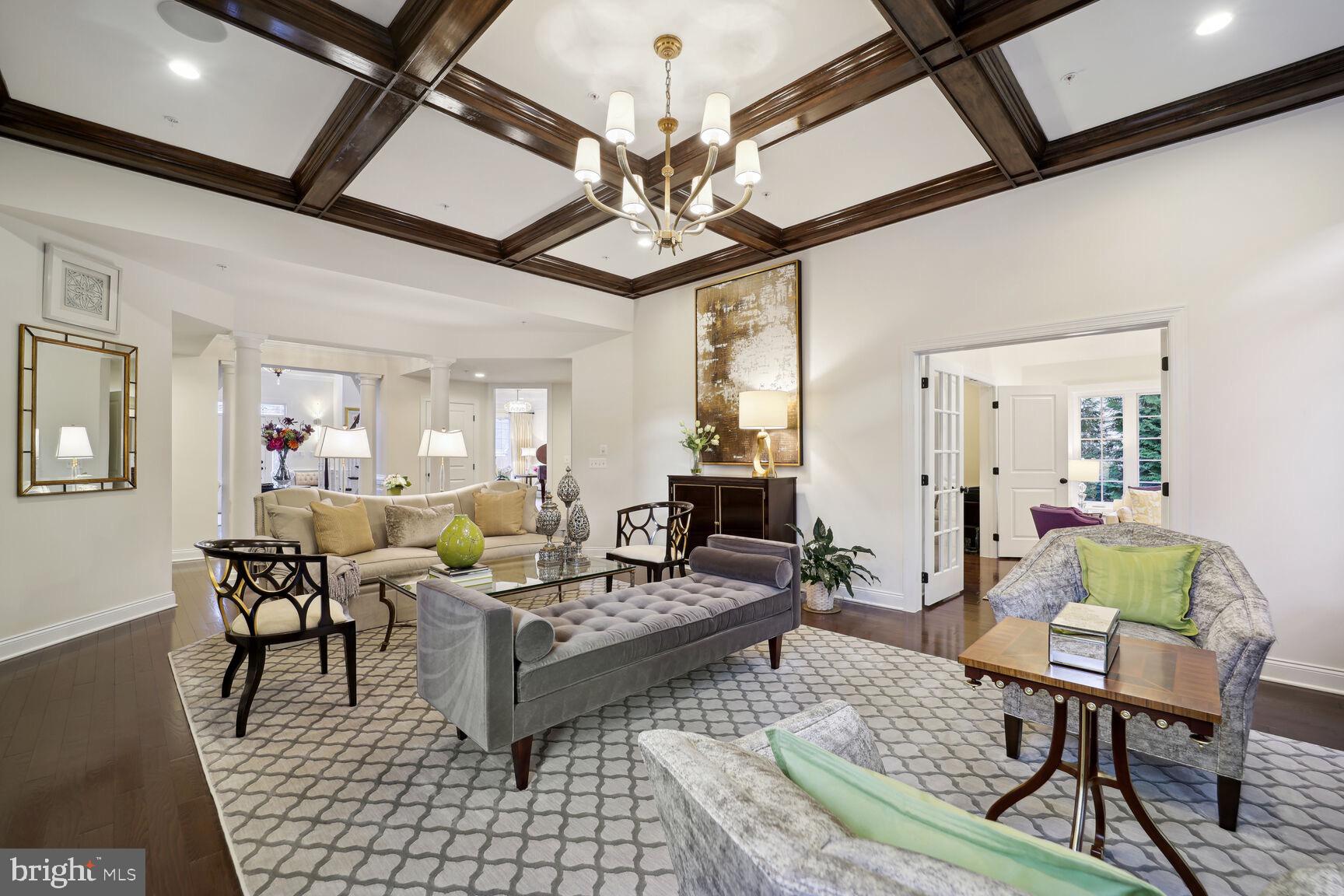 OAK CREEK CLUB - Residential