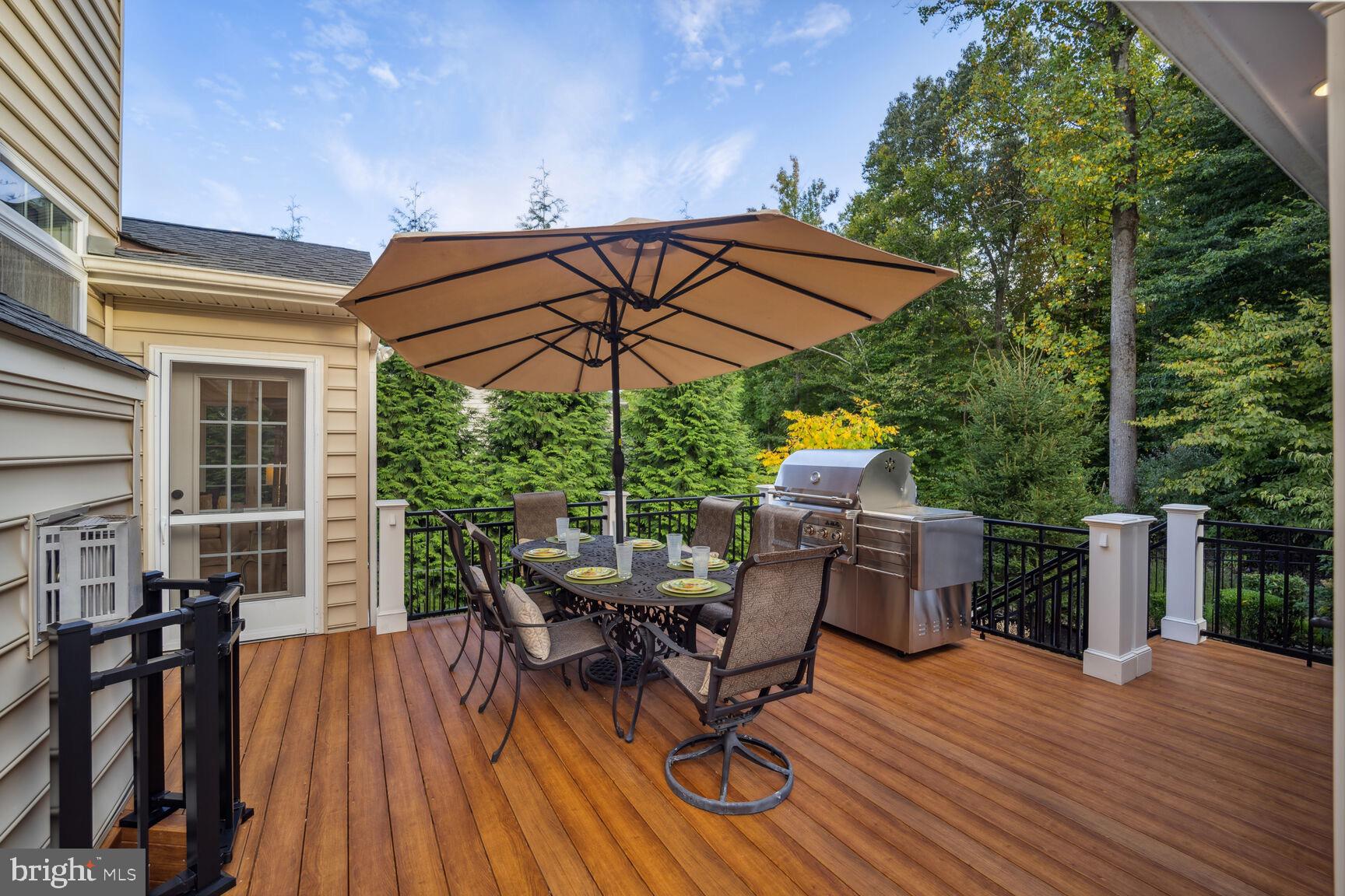 OAK CREEK CLUB - Residential