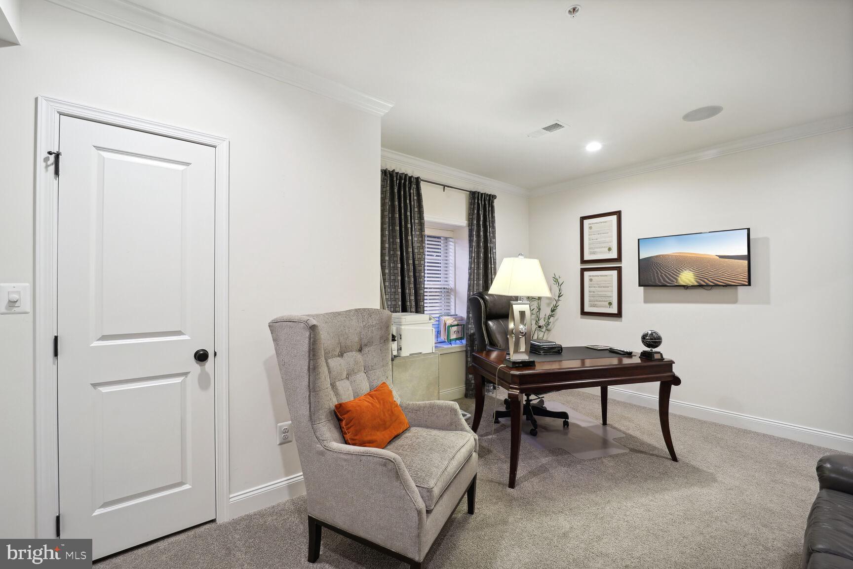 OAK CREEK CLUB - Residential