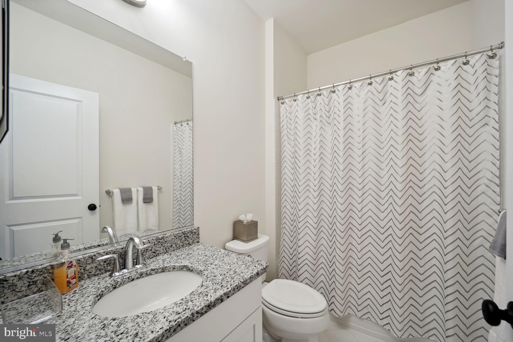 OAK CREEK CLUB - Residential