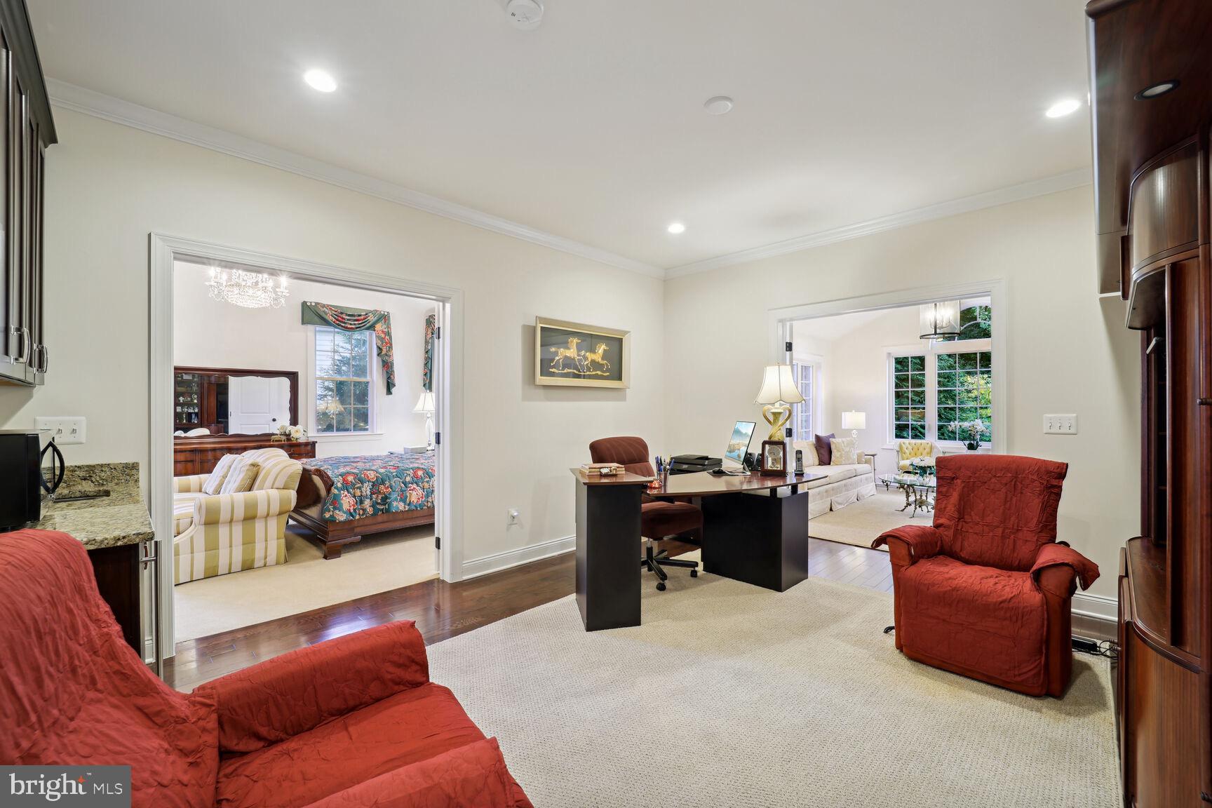 OAK CREEK CLUB - Residential