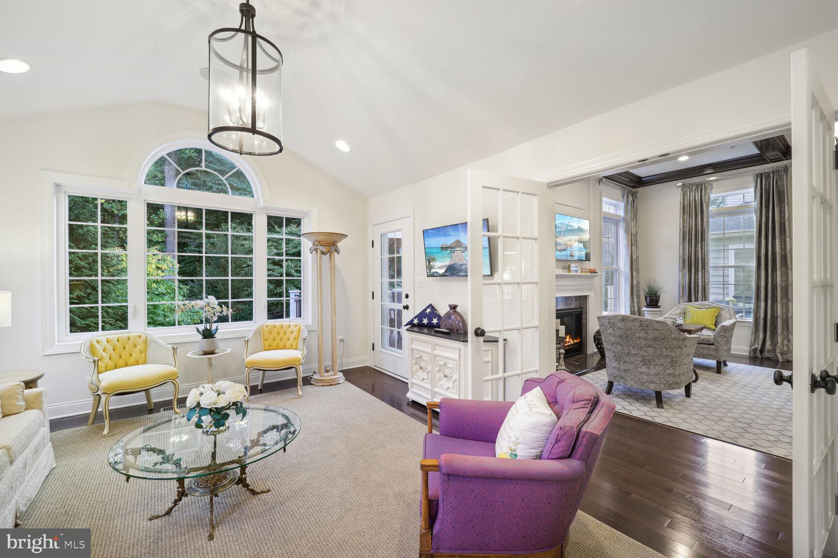 OAK CREEK CLUB - Residential