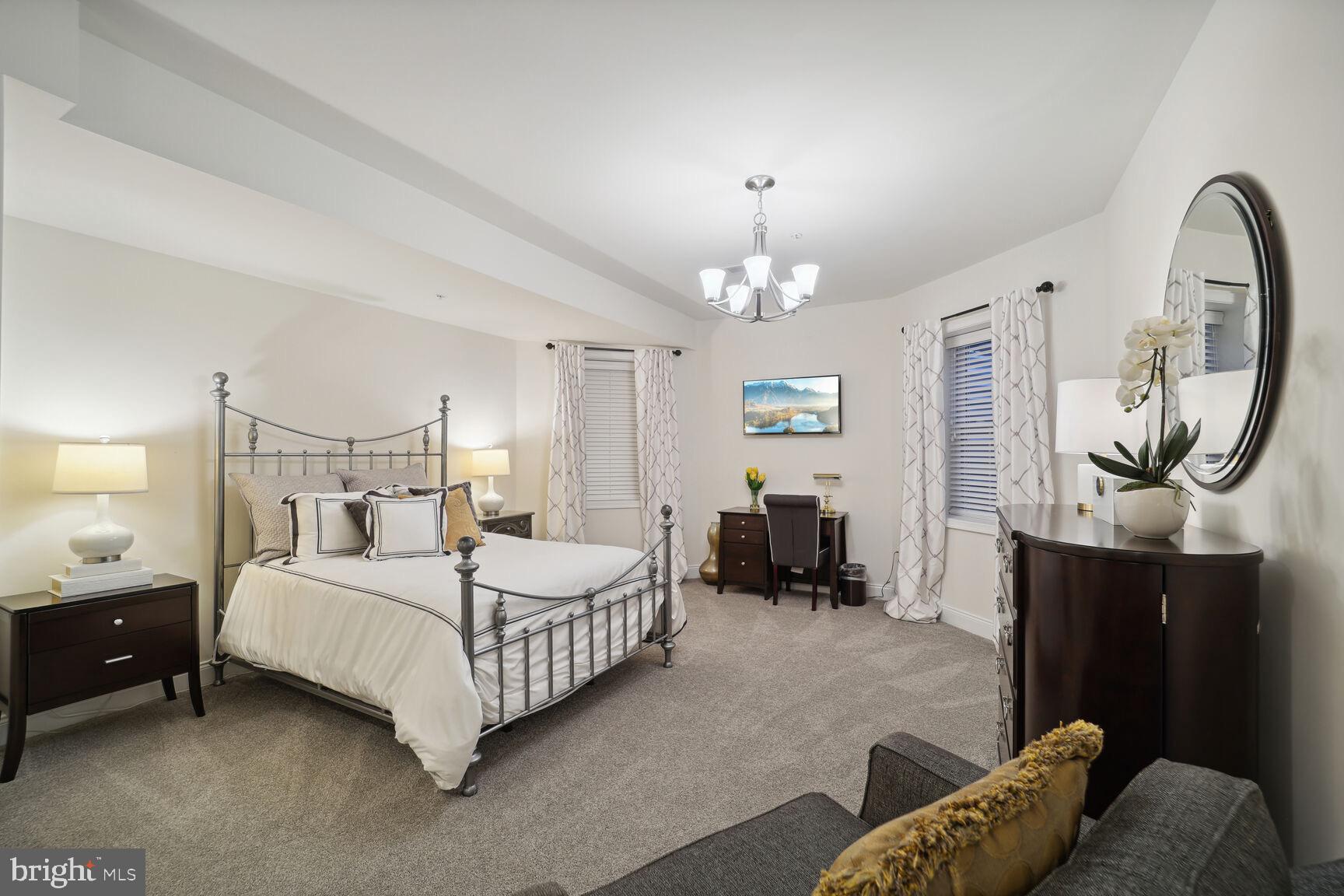 OAK CREEK CLUB - Residential