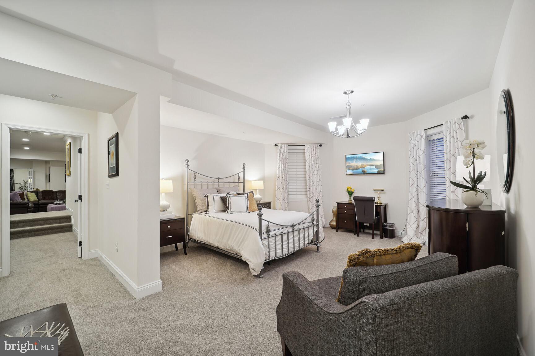 OAK CREEK CLUB - Residential