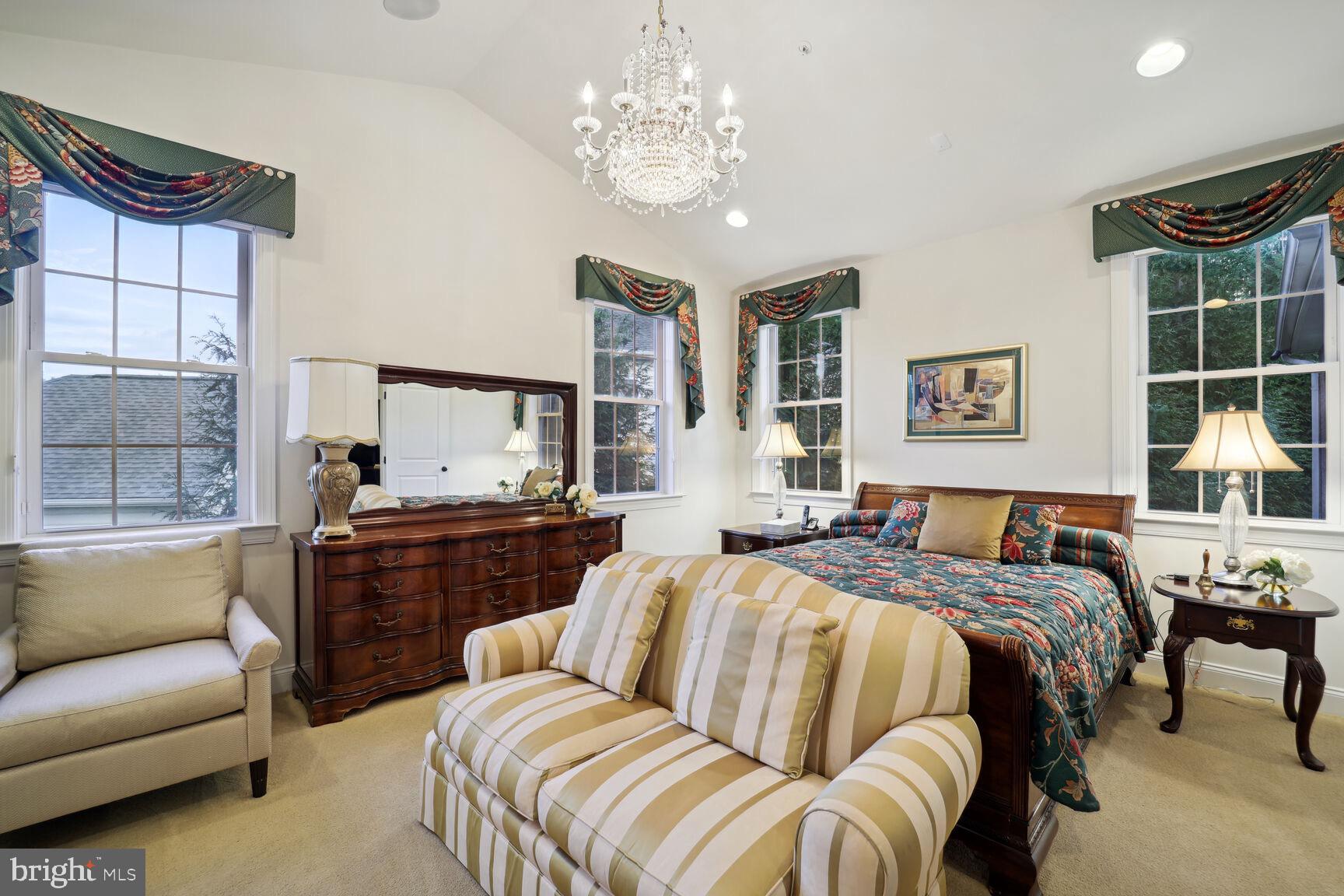 OAK CREEK CLUB - Residential