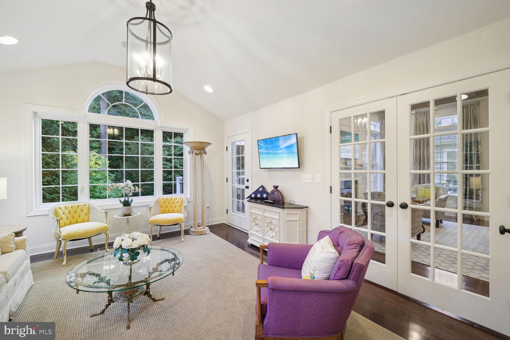 OAK CREEK CLUB - Residential