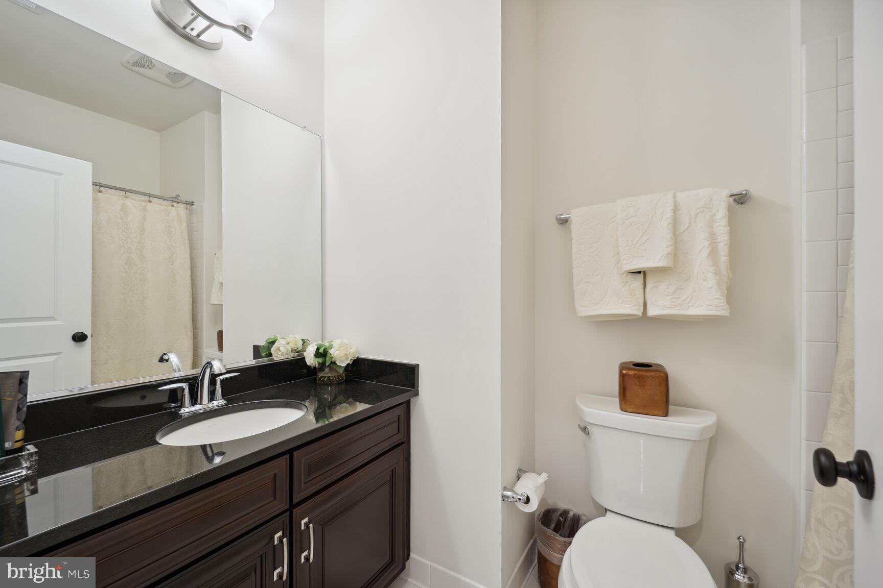 OAK CREEK CLUB - Residential