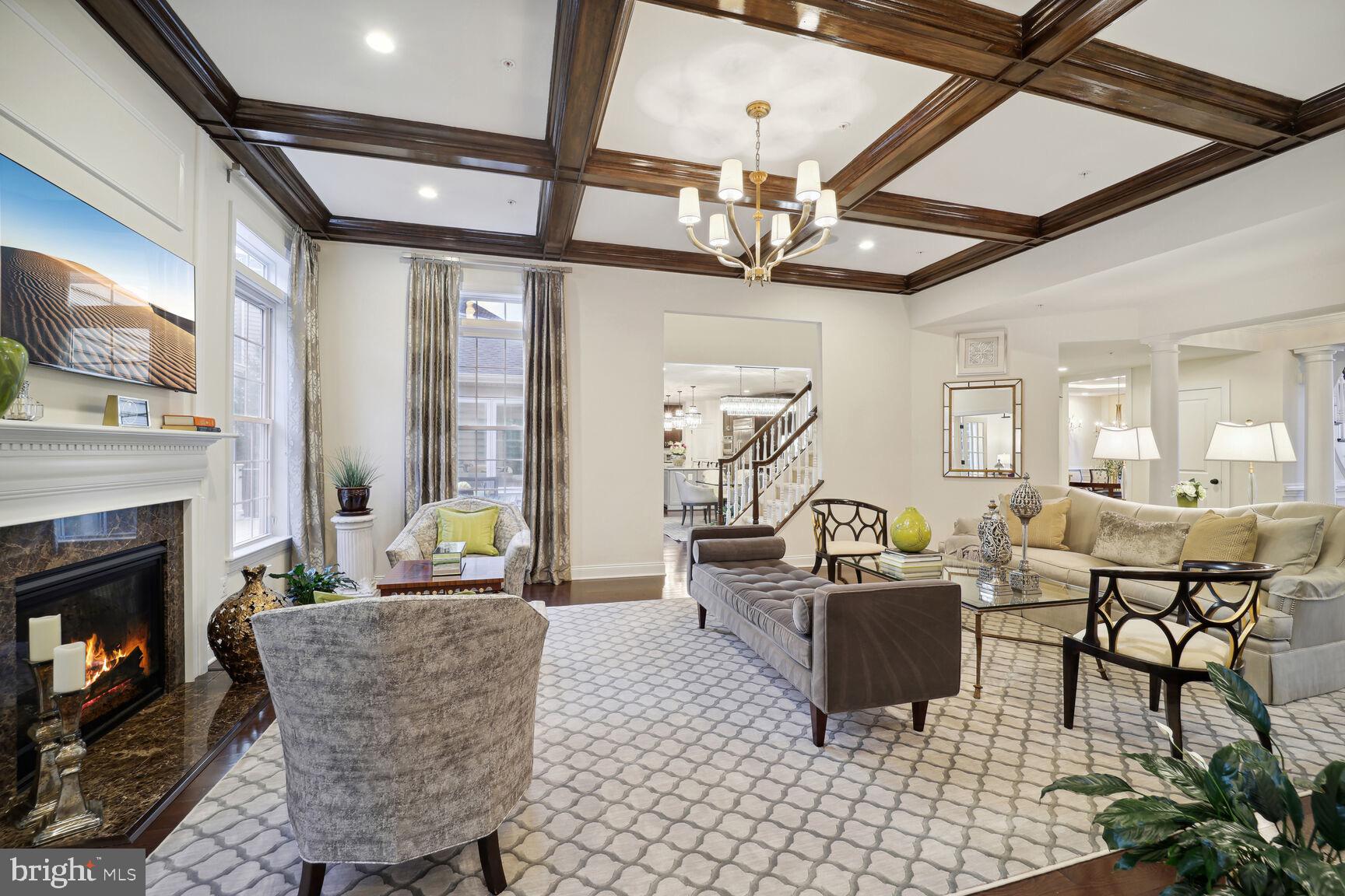 OAK CREEK CLUB - Residential