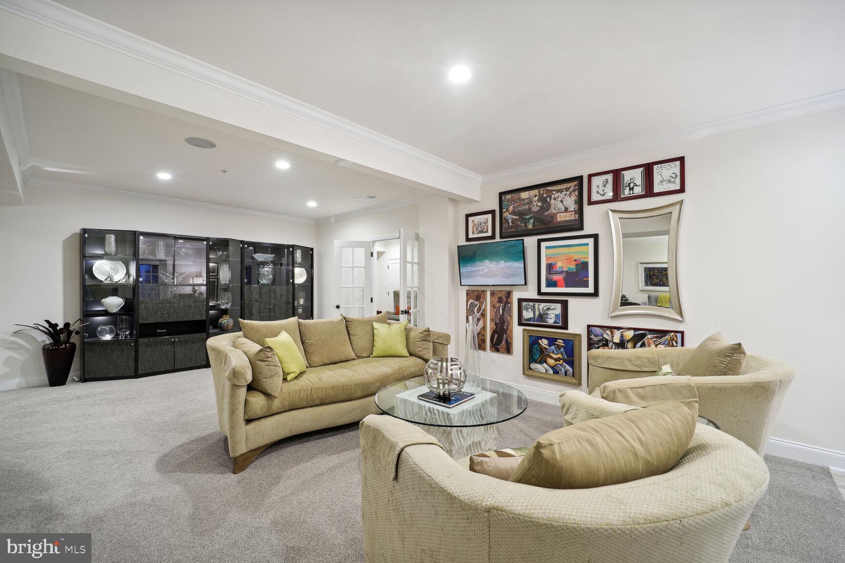 OAK CREEK CLUB - Residential