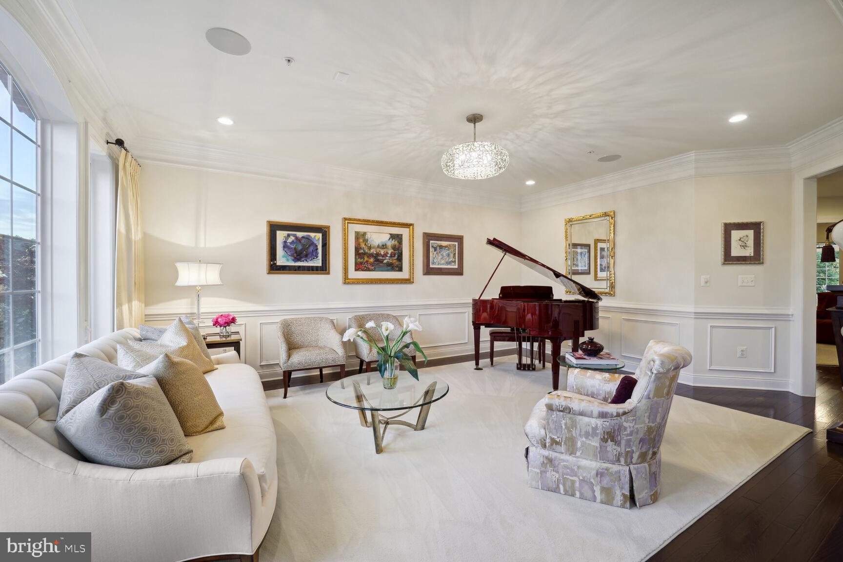 OAK CREEK CLUB - Residential