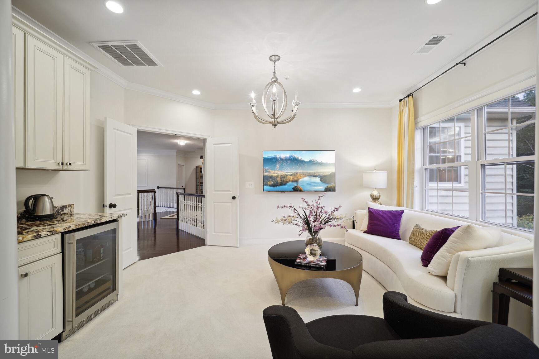 OAK CREEK CLUB - Residential