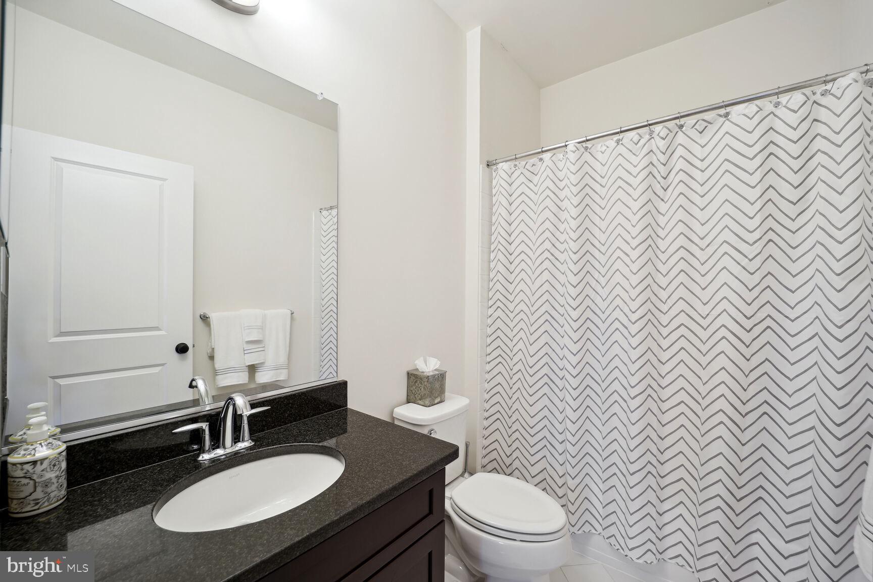 OAK CREEK CLUB - Residential