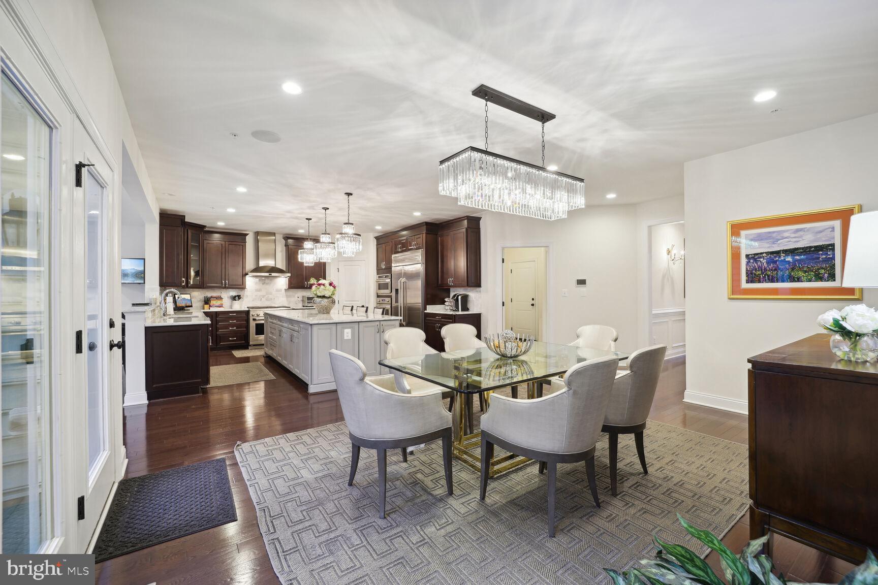 OAK CREEK CLUB - Residential