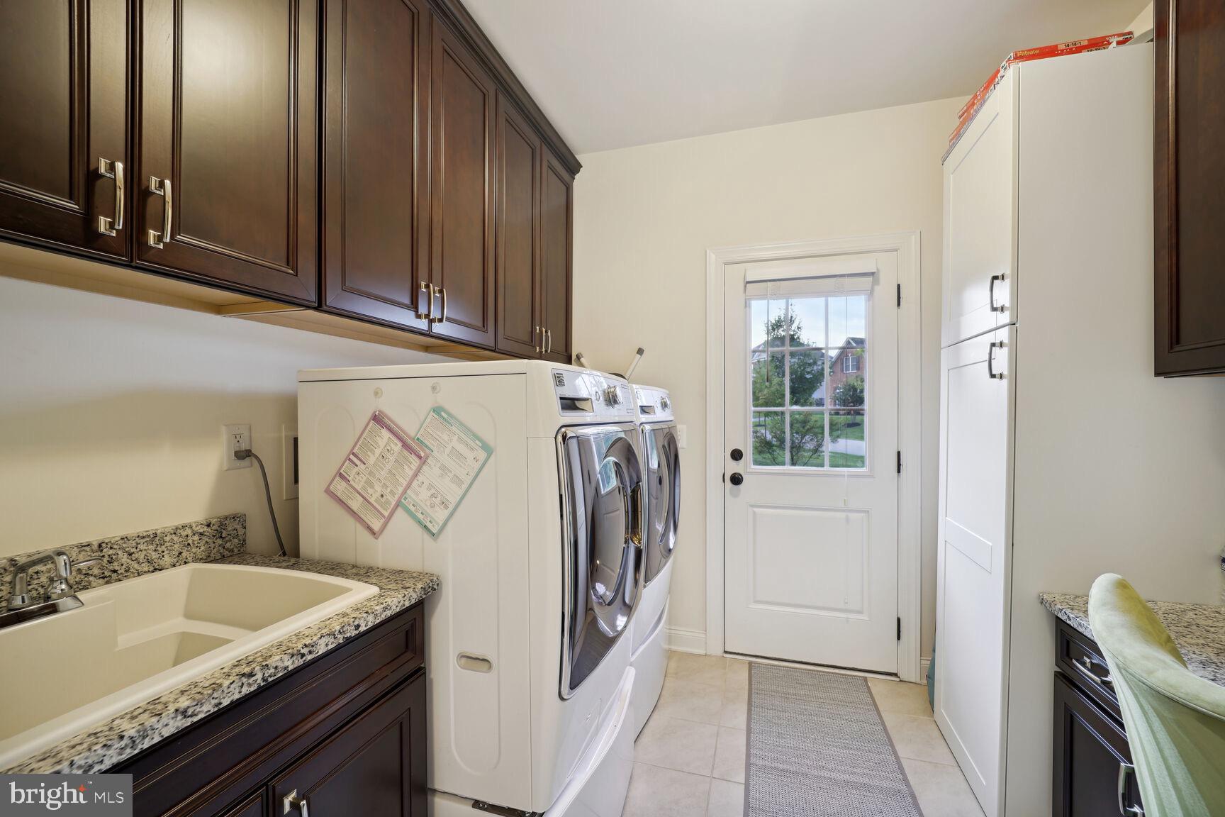 OAK CREEK CLUB - Residential