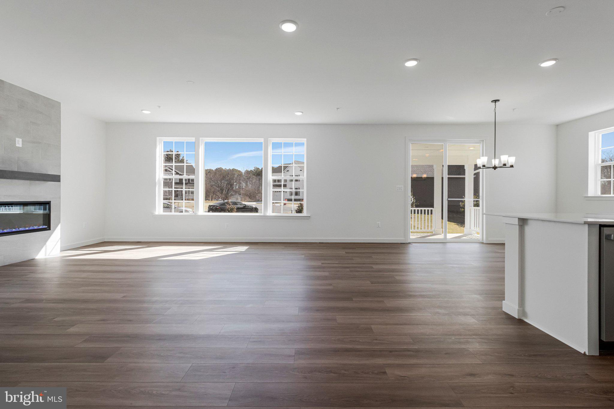 WORTHINGTON GROVE - Residential