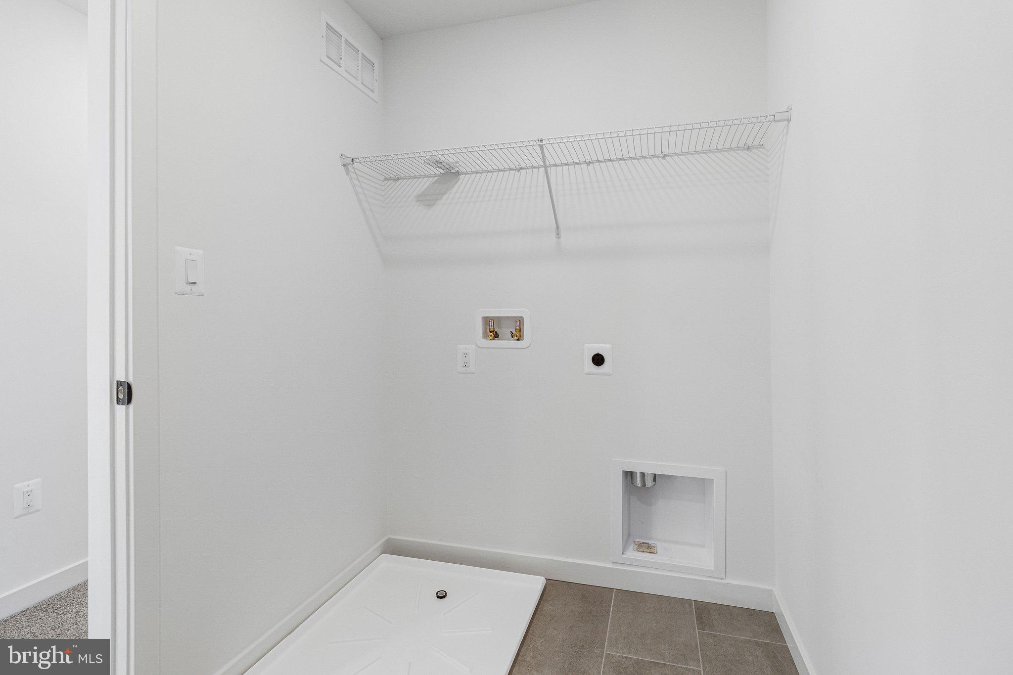 WORTHINGTON GROVE - Residential