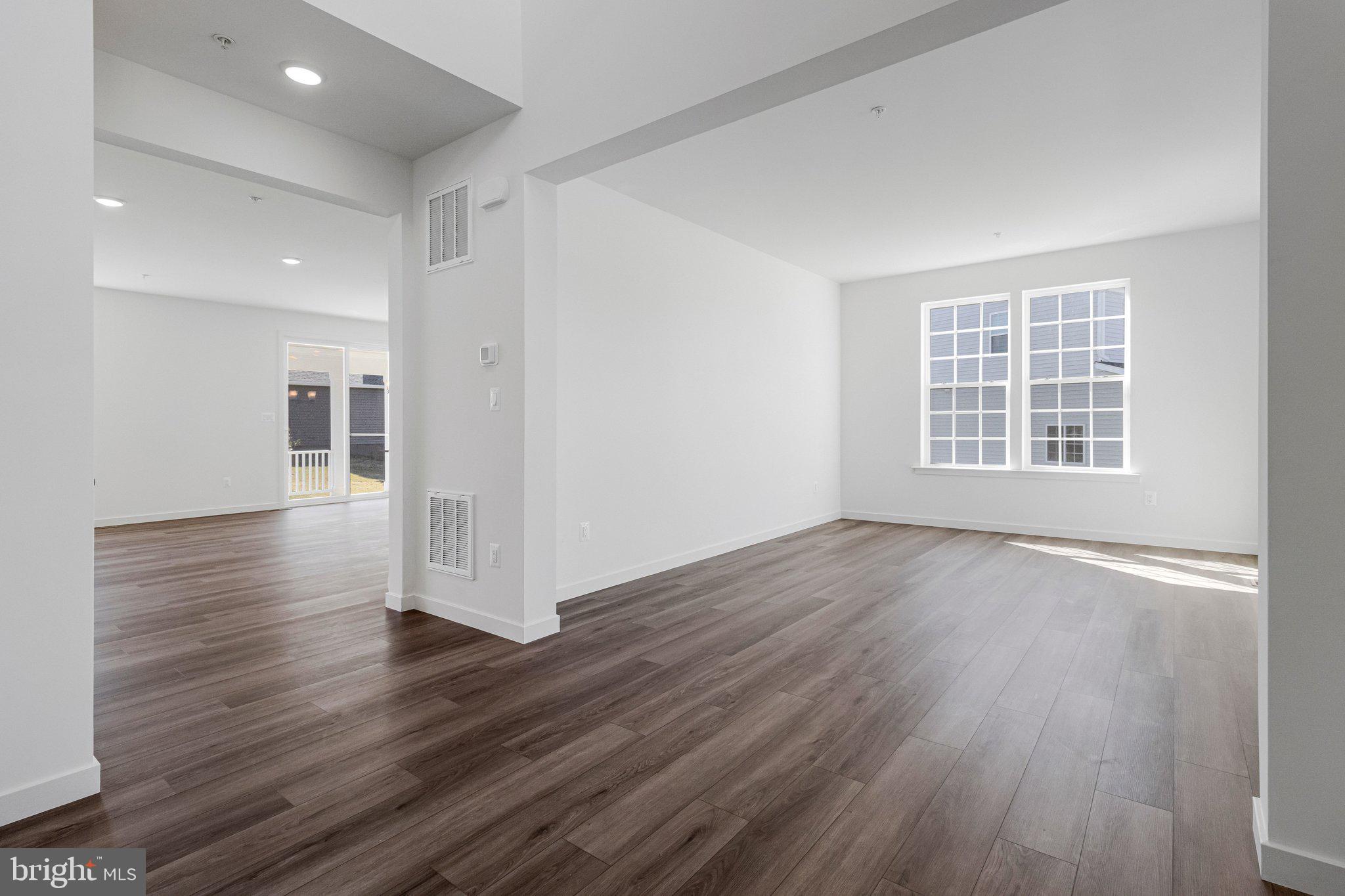 WORTHINGTON GROVE - Residential