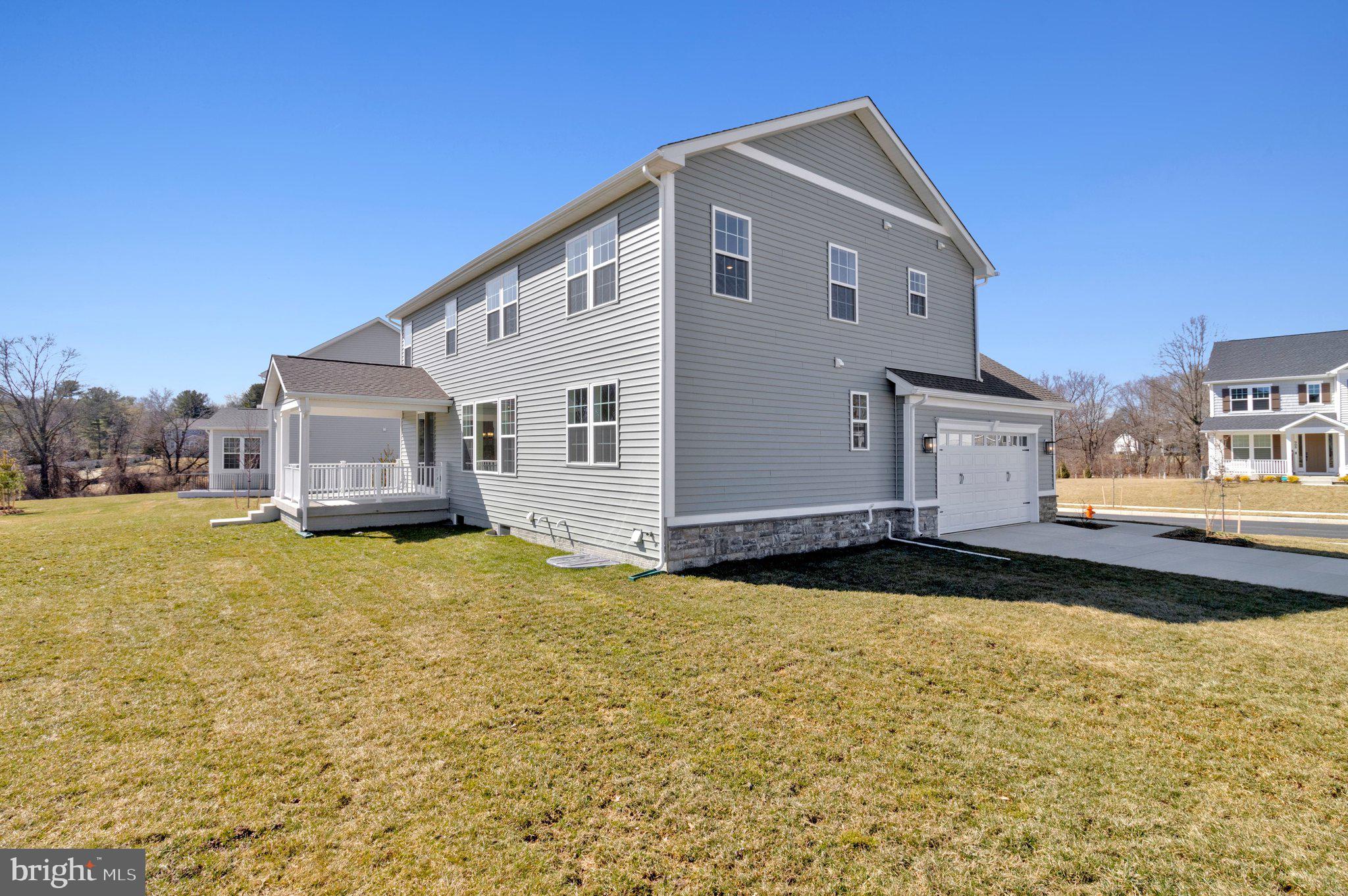 WORTHINGTON GROVE - Residential