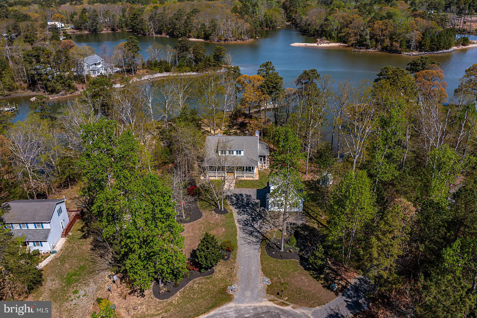 TWIN HARBORS - Residential