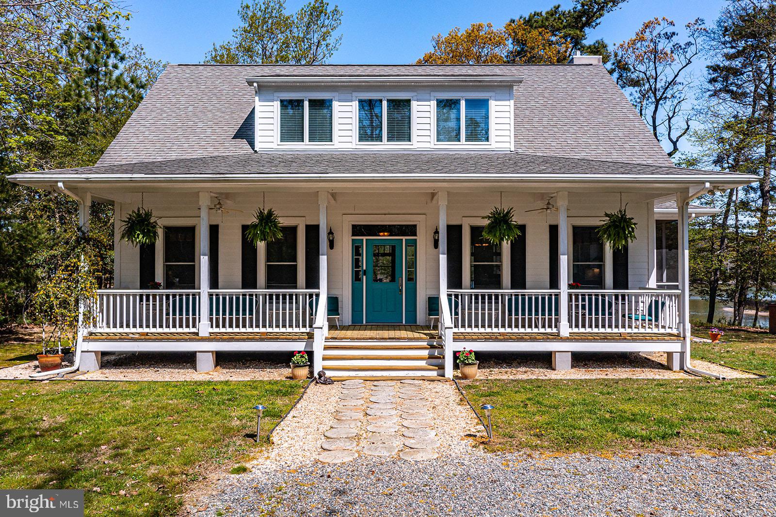 TWIN HARBORS - Residential