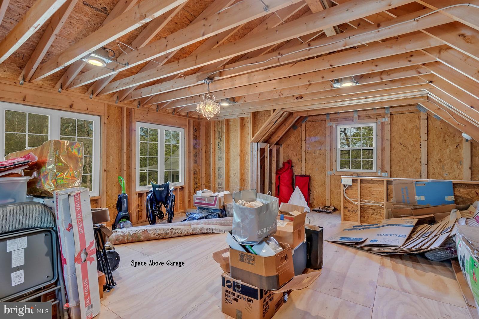 TWIN HARBORS - Residential