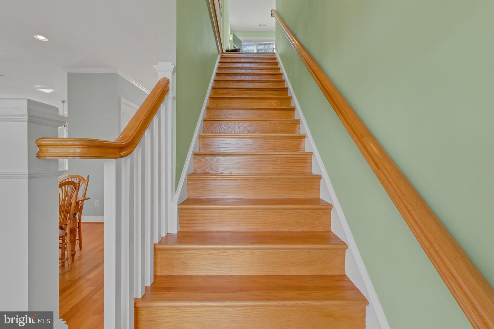 TWIN HARBORS - Residential