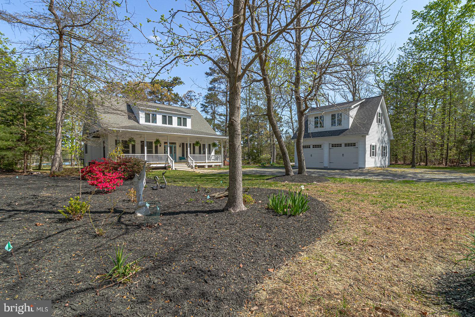 TWIN HARBORS - Residential