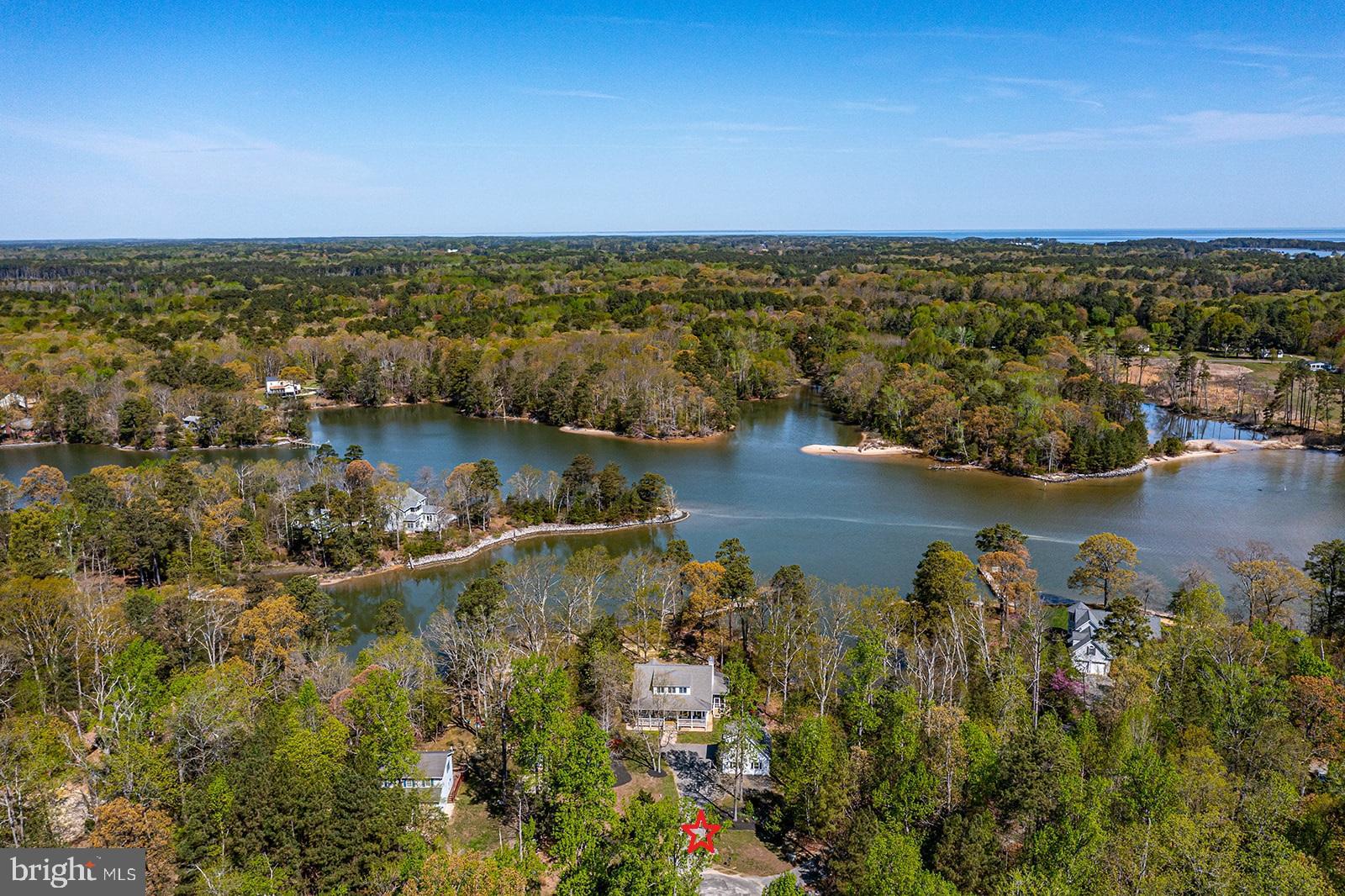 TWIN HARBORS - Residential