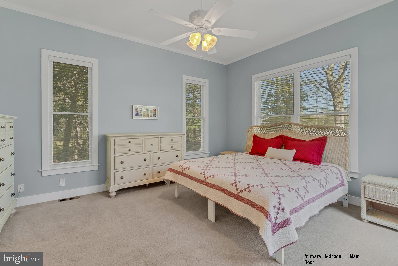 TWIN HARBORS - Residential