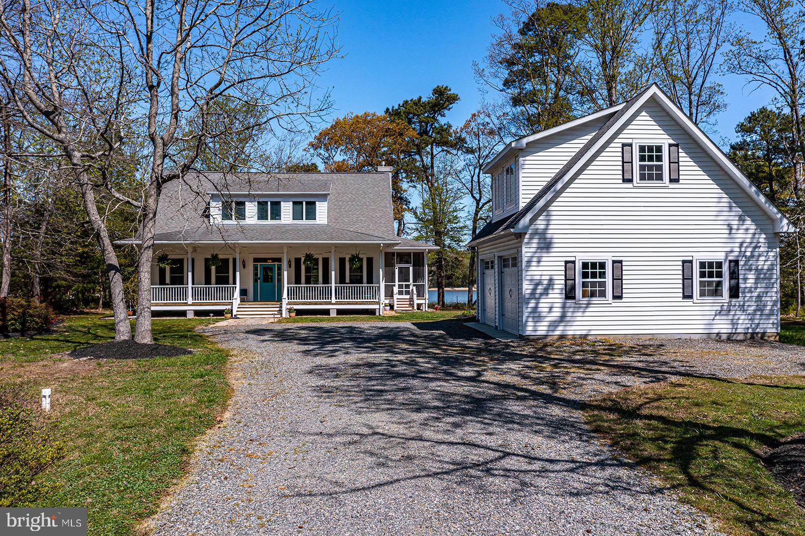 TWIN HARBORS - Residential