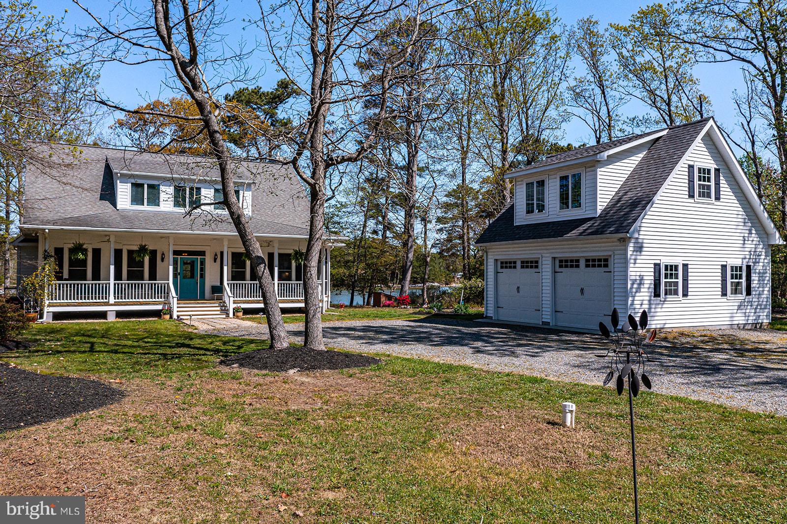 TWIN HARBORS - Residential