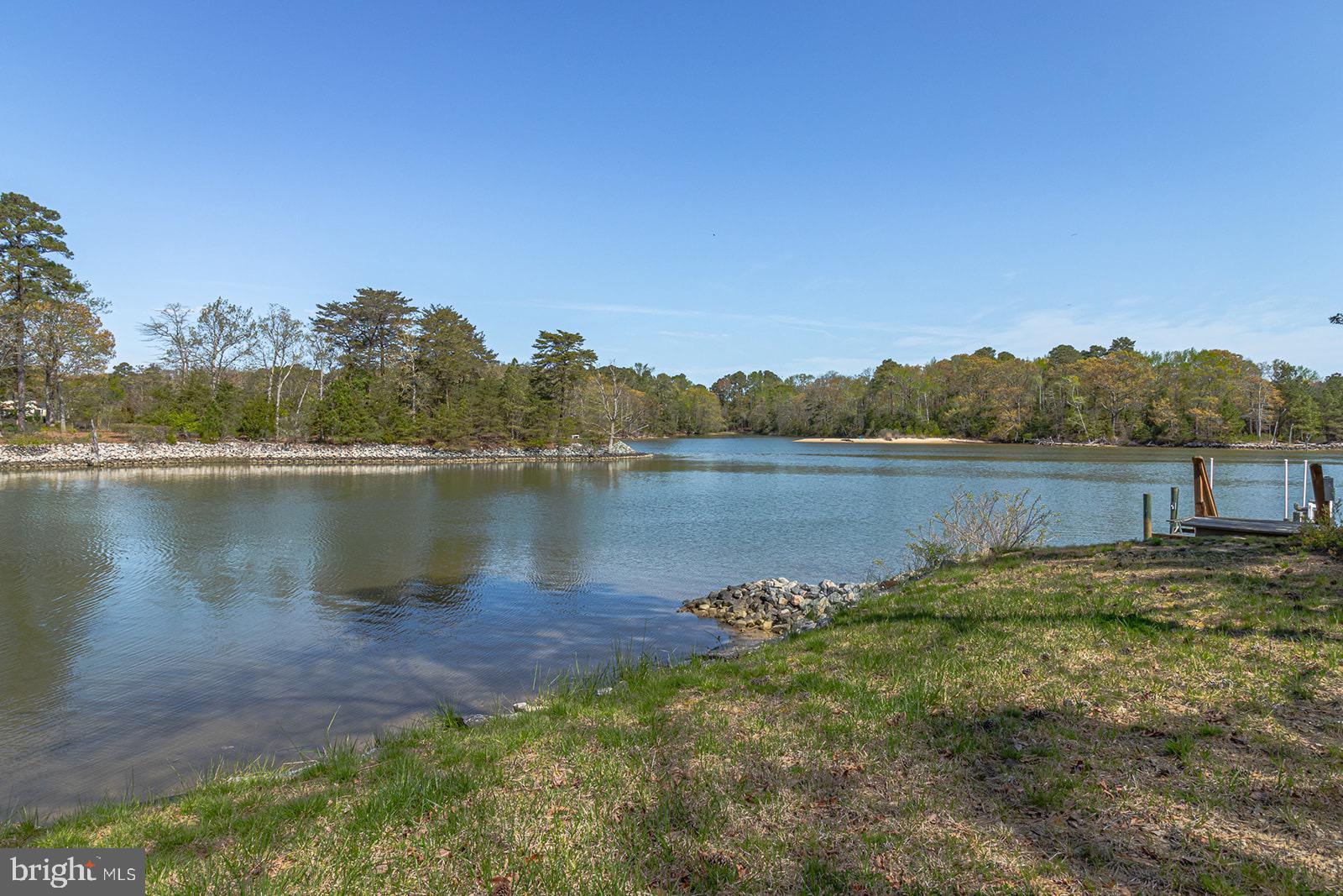 TWIN HARBORS - Residential