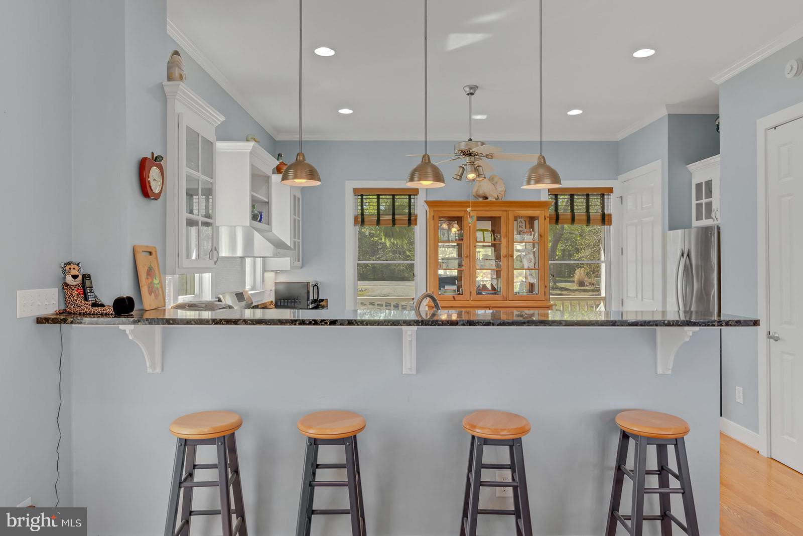 TWIN HARBORS - Residential