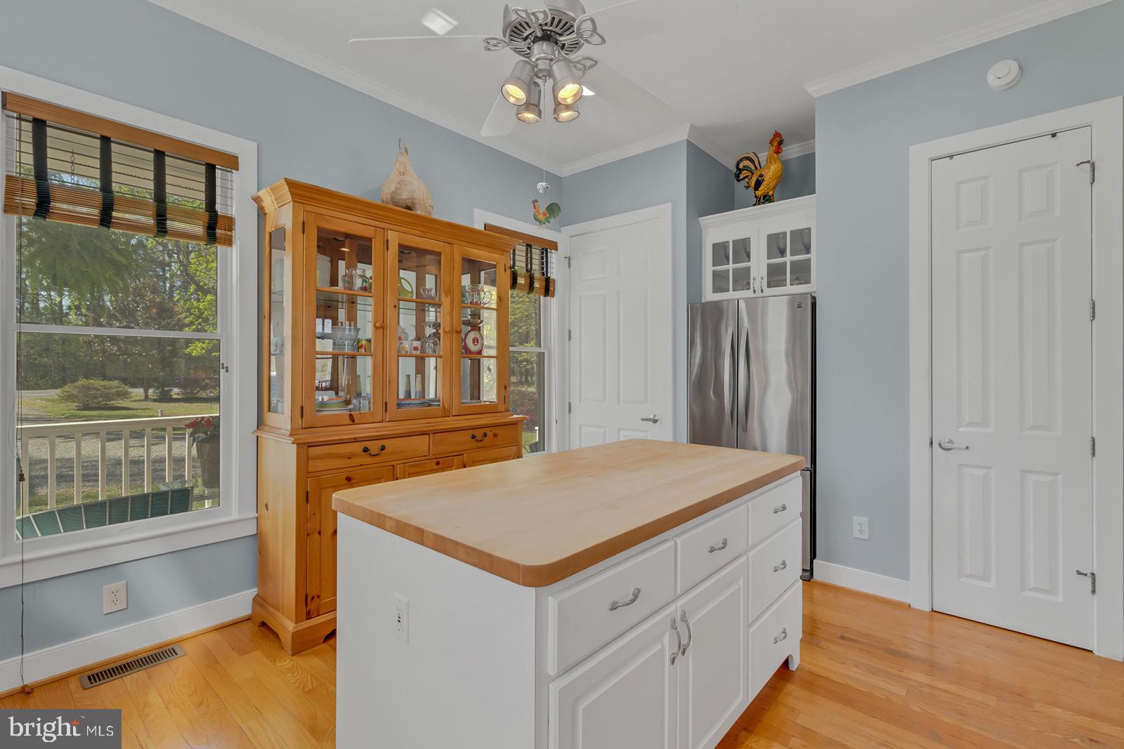 TWIN HARBORS - Residential