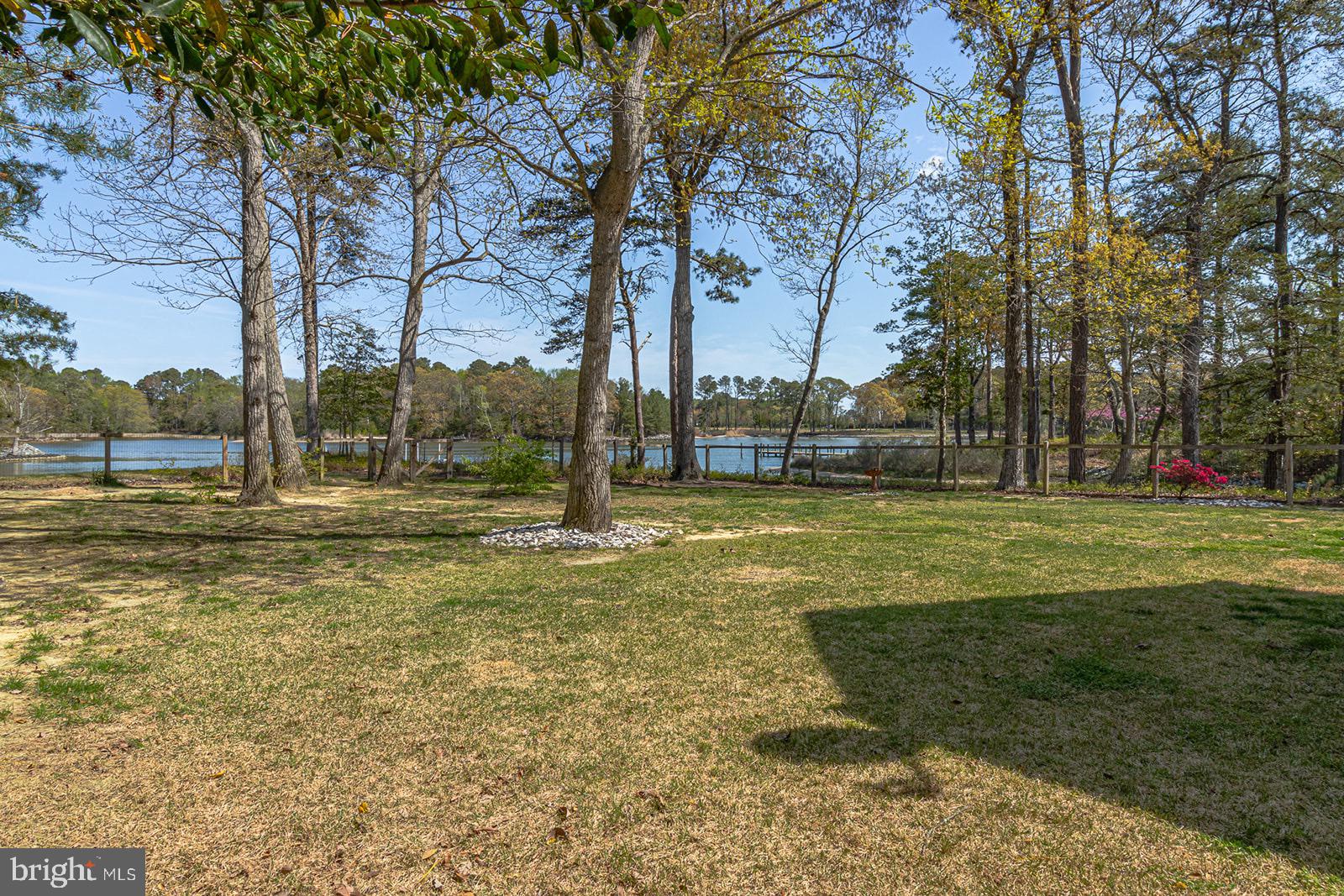 TWIN HARBORS - Residential