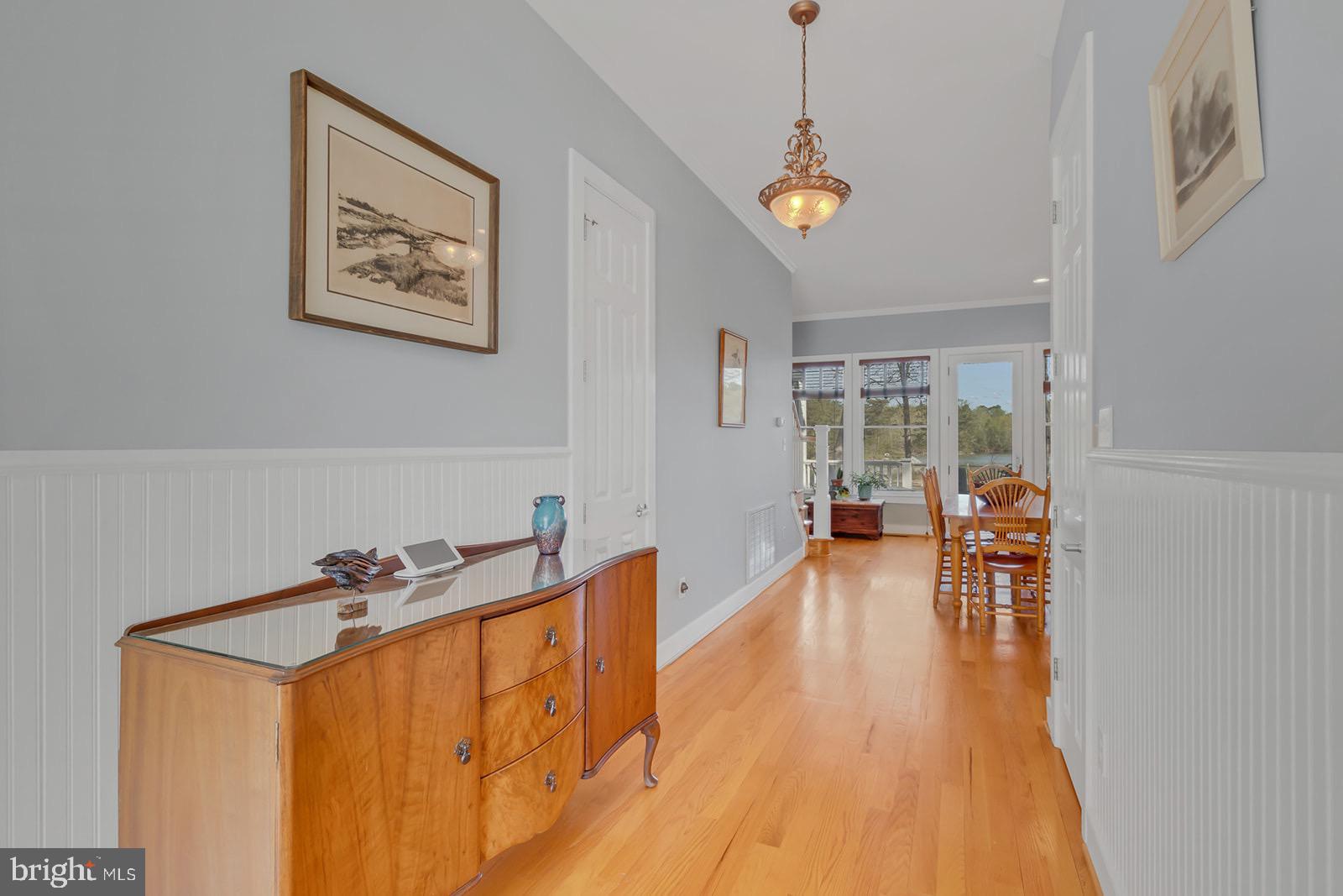 TWIN HARBORS - Residential