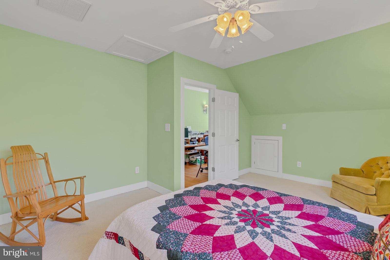 TWIN HARBORS - Residential