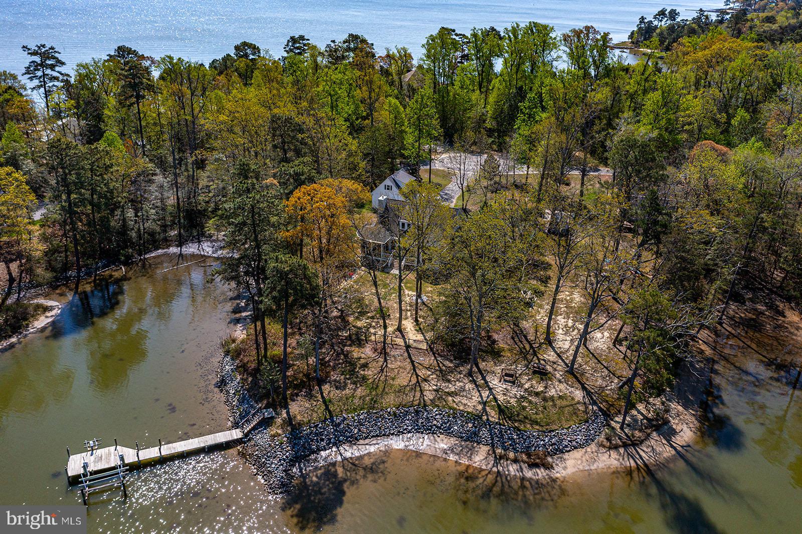 TWIN HARBORS - Residential