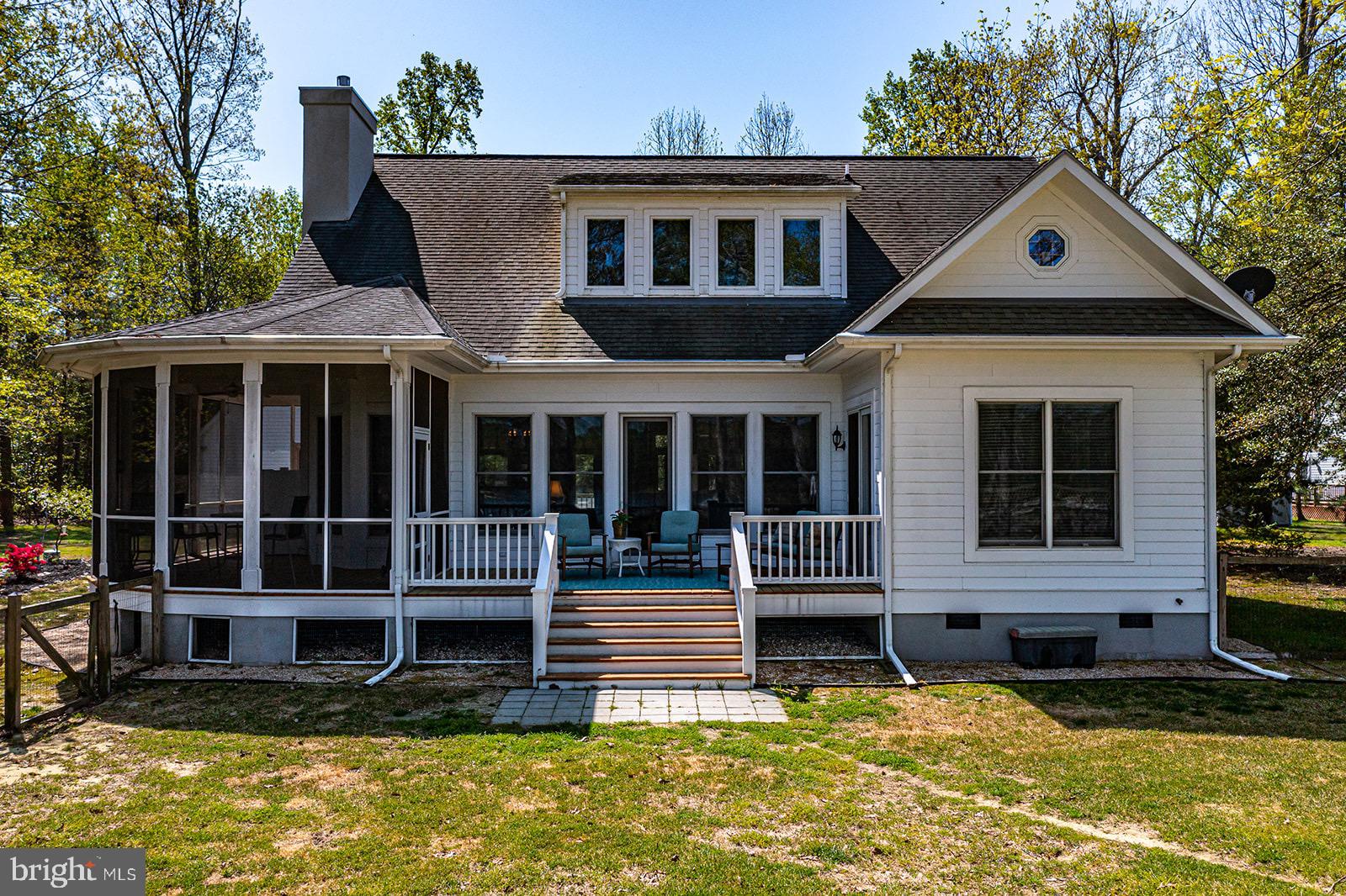 TWIN HARBORS - Residential