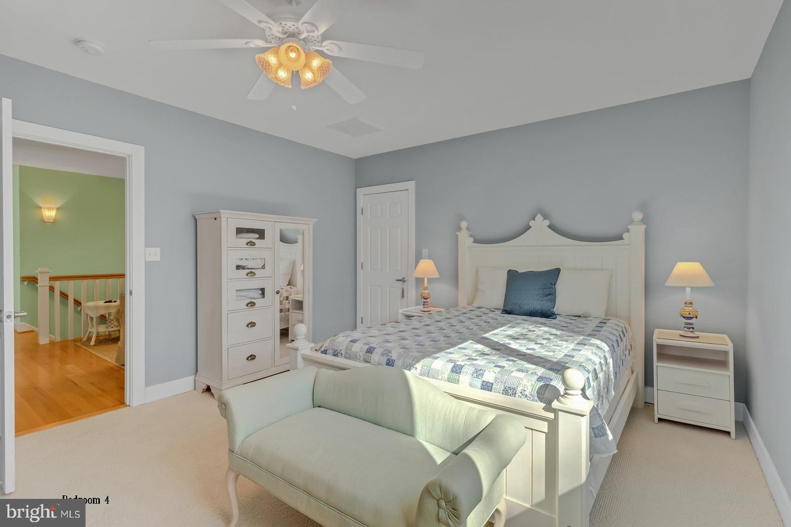 TWIN HARBORS - Residential