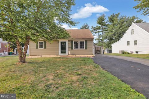 Photo of 1959 Hemlock Road, Lancaster, PA 17603 (MLS # PALA2054704)