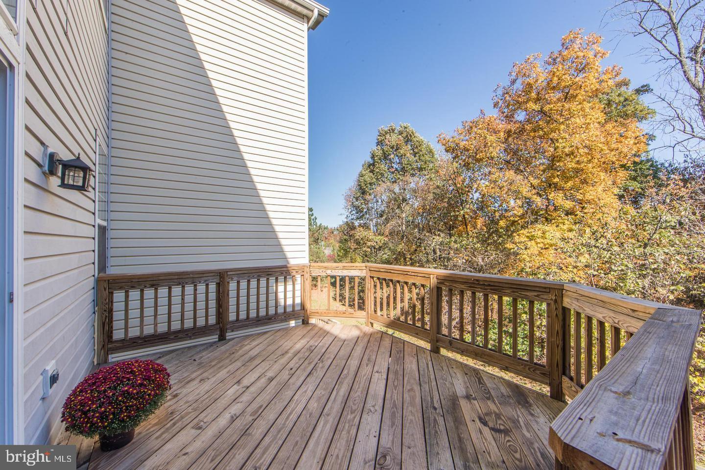 SIGNATURE AT BROADLANDS - Residential Lease