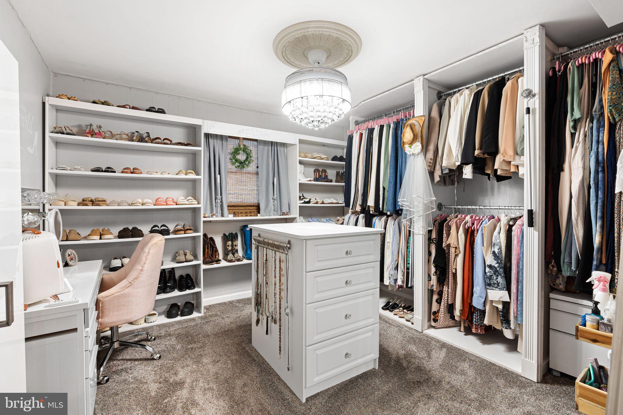 BUSTLETON - Residential