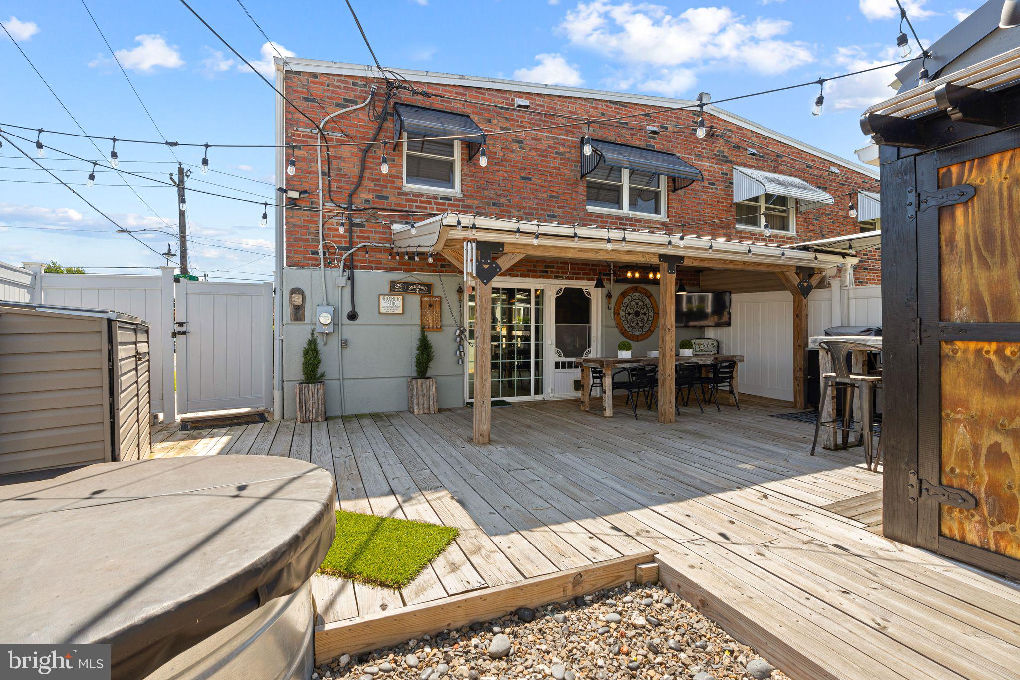 BUSTLETON - Residential