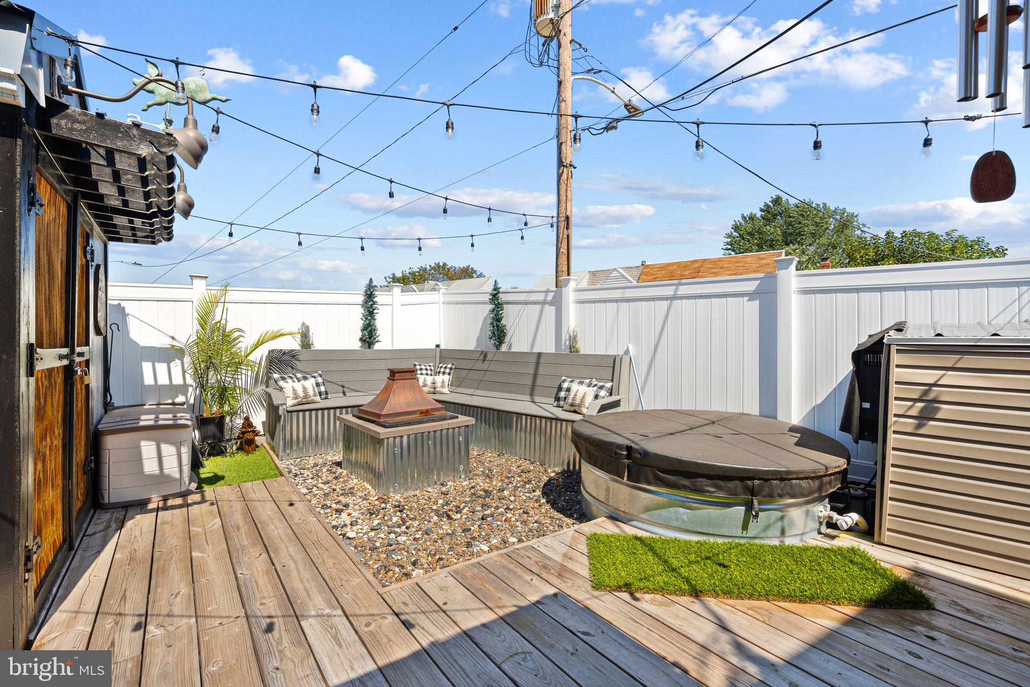 BUSTLETON - Residential