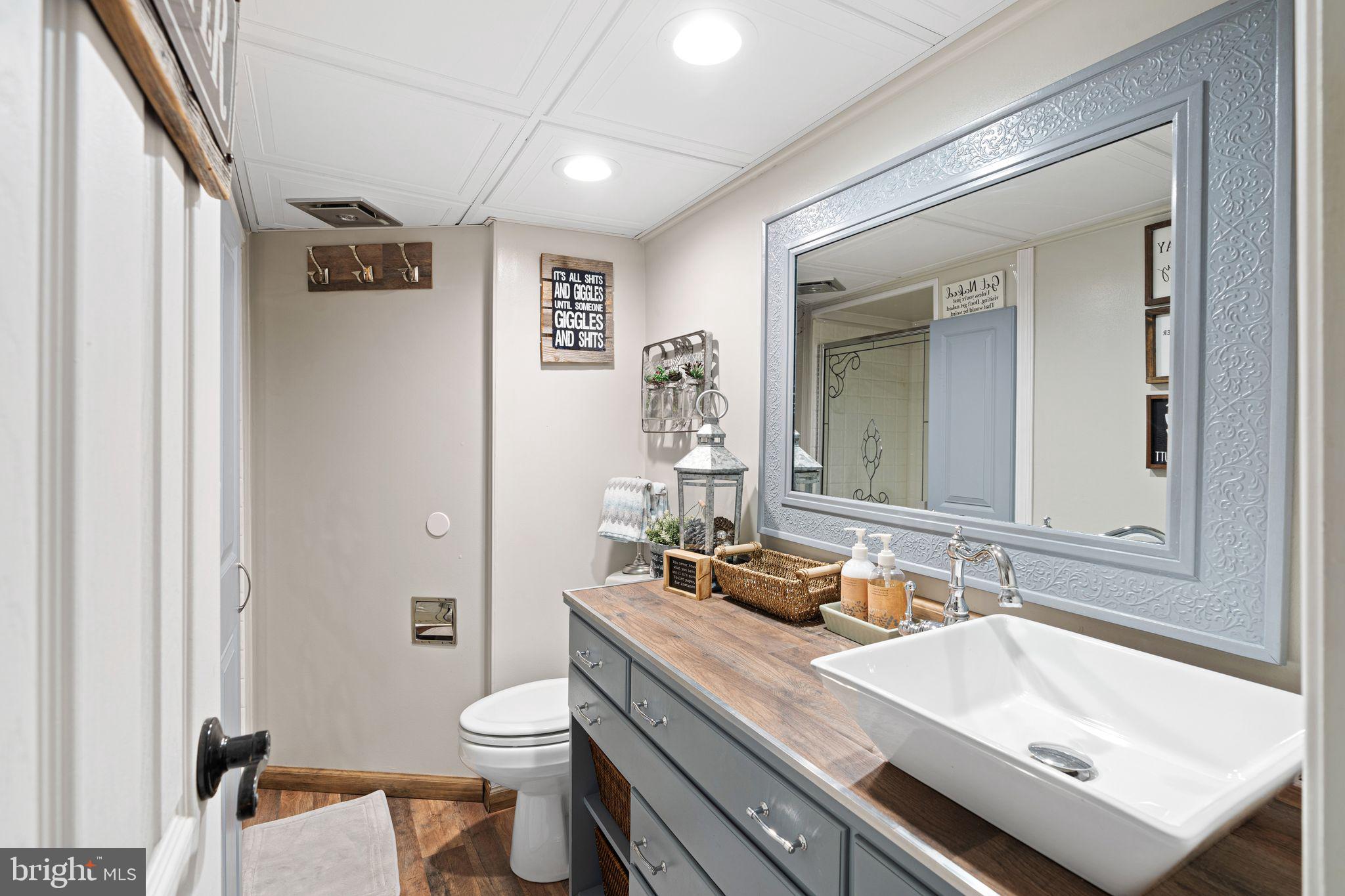 BUSTLETON - Residential