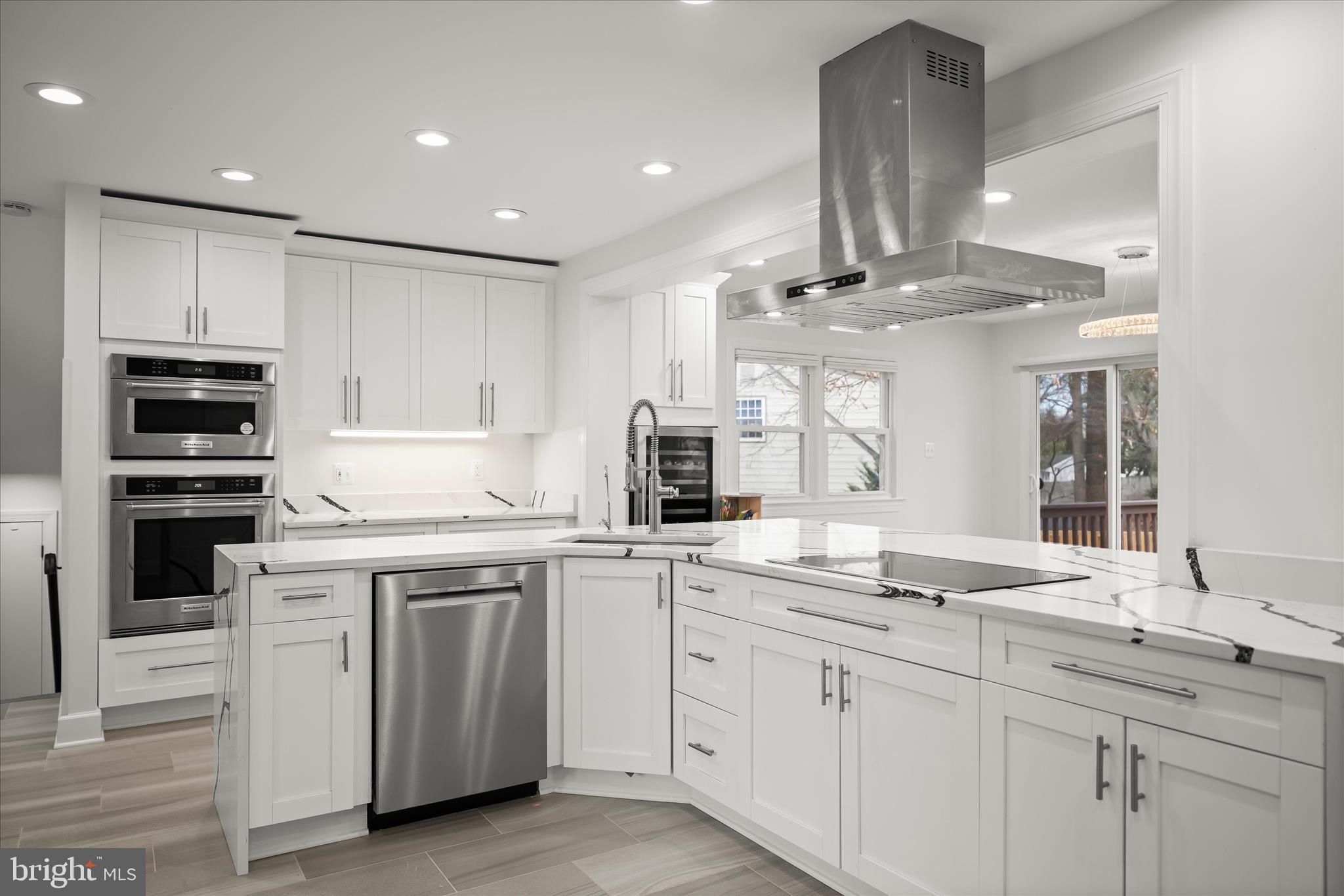 VICTORIA WOODS - Residential