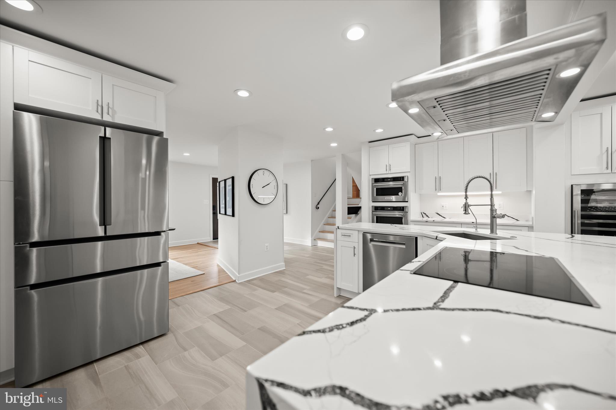 VICTORIA WOODS - Residential